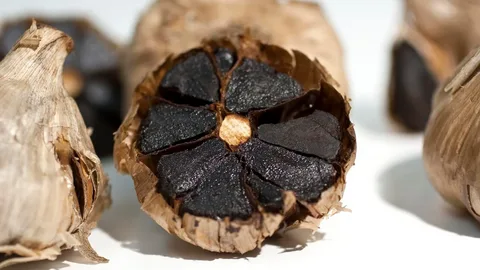 تصویر 1 از سیر سیاه اصفهان + مرغوب و با کیفیت ممتاز